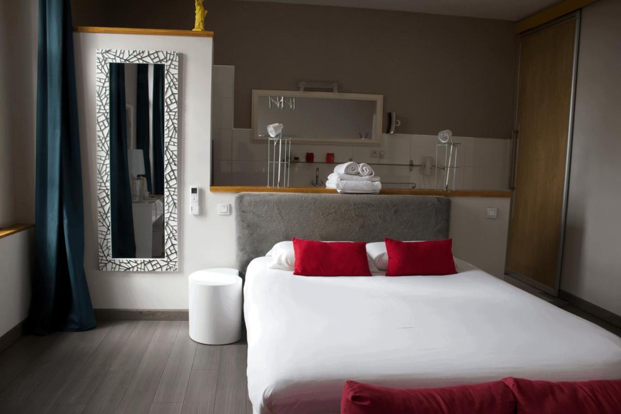 Hotel Absolu กาสเตลซาร์ราแซ็ง ภายนอก รูปภาพ